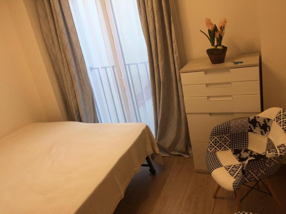 Nuevo Apartamento Moderno Elisa - A 80 Metros De La Playa Para 5 Personas サン・フェリウ・ダ・ギショルス エクステリア 写真