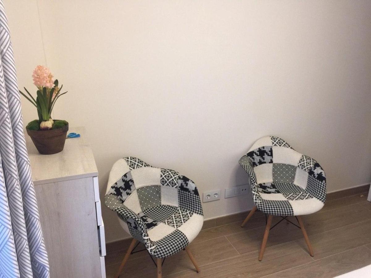 Nuevo Apartamento Moderno Elisa - A 80 Metros De La Playa Para 5 Personas サン・フェリウ・ダ・ギショルス エクステリア 写真