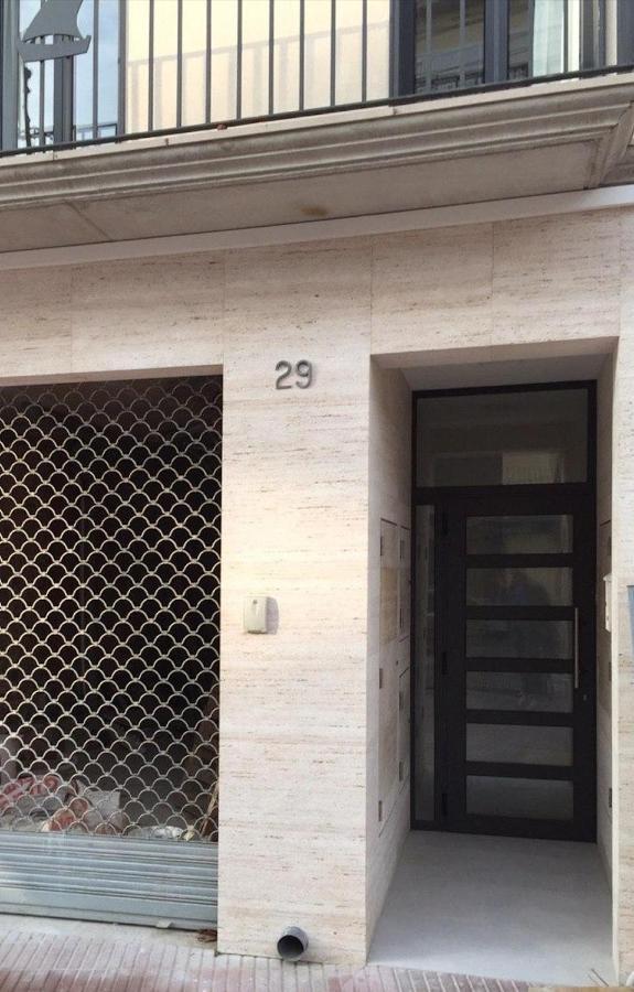Nuevo Apartamento Moderno Elisa - A 80 Metros De La Playa Para 5 Personas サン・フェリウ・ダ・ギショルス エクステリア 写真